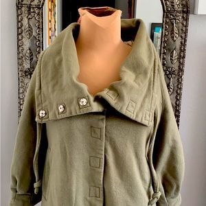 JACKET SHORT SAGE GREEN COLORFUL LINING. 100% COTTON SIZE MEDIUM